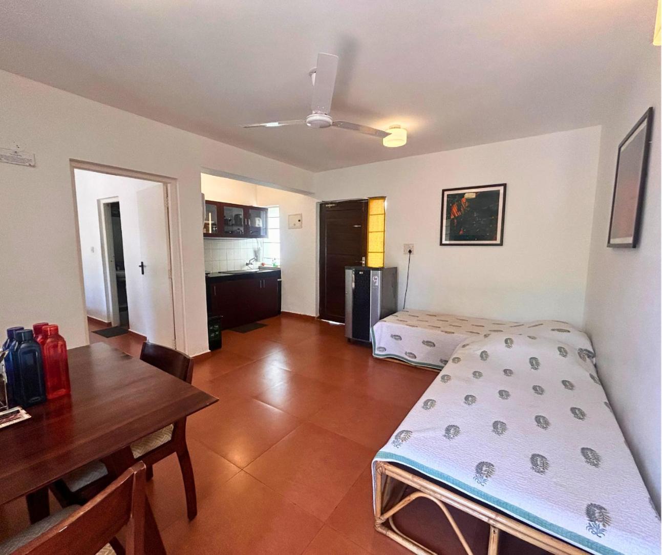 Jungle Hut-Annabelle'S Beach Apartments At Bernard Simao,Calangute,Goa 칸돌림 외부 사진