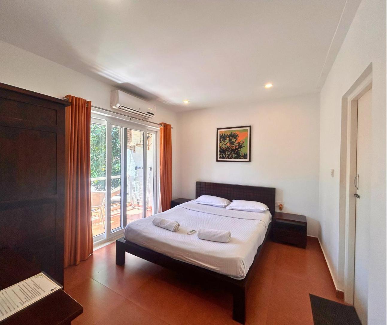 Jungle Hut-Annabelle'S Beach Apartments At Bernard Simao,Calangute,Goa 칸돌림 외부 사진