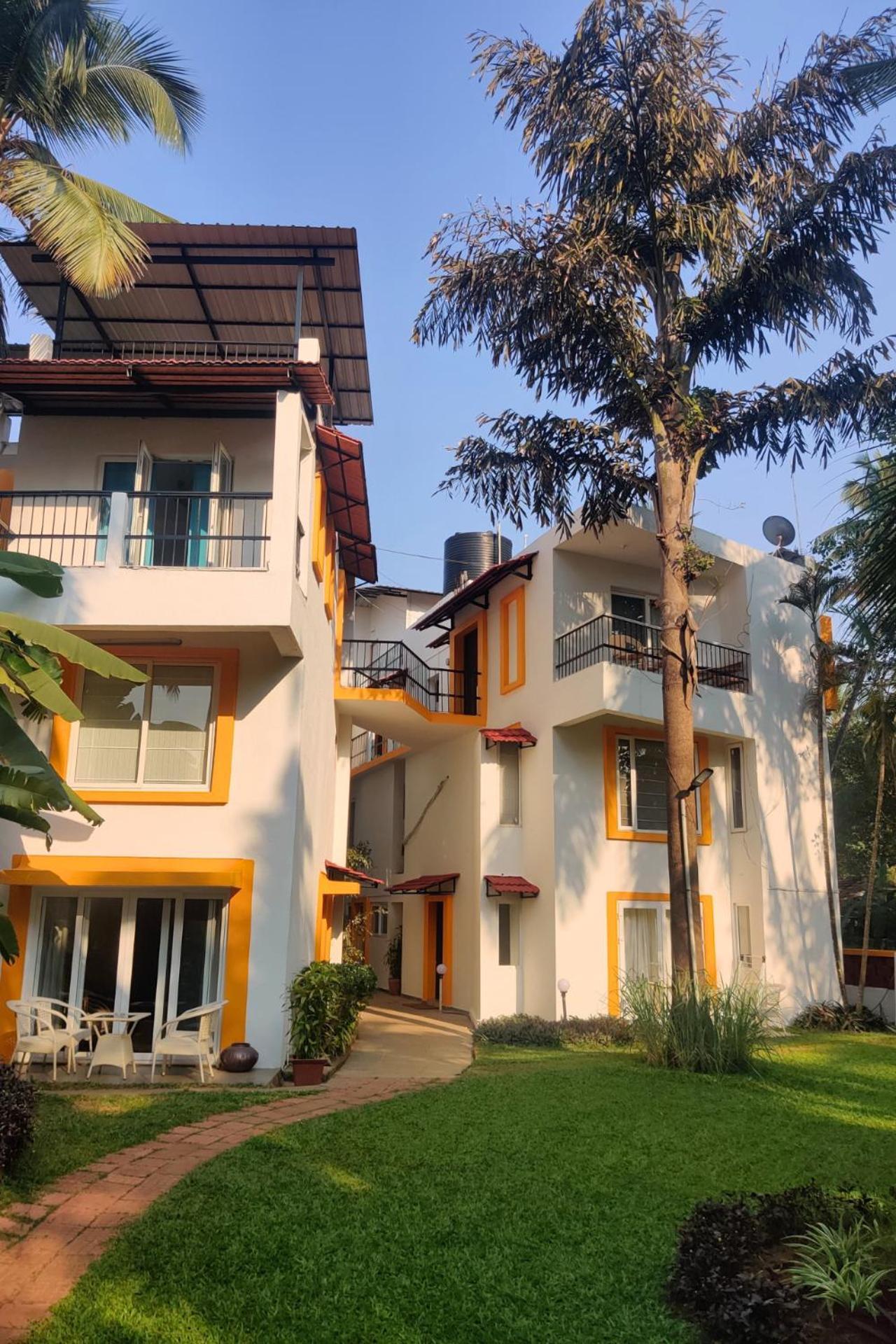 Jungle Hut-Annabelle'S Beach Apartments At Bernard Simao,Calangute,Goa 칸돌림 외부 사진
